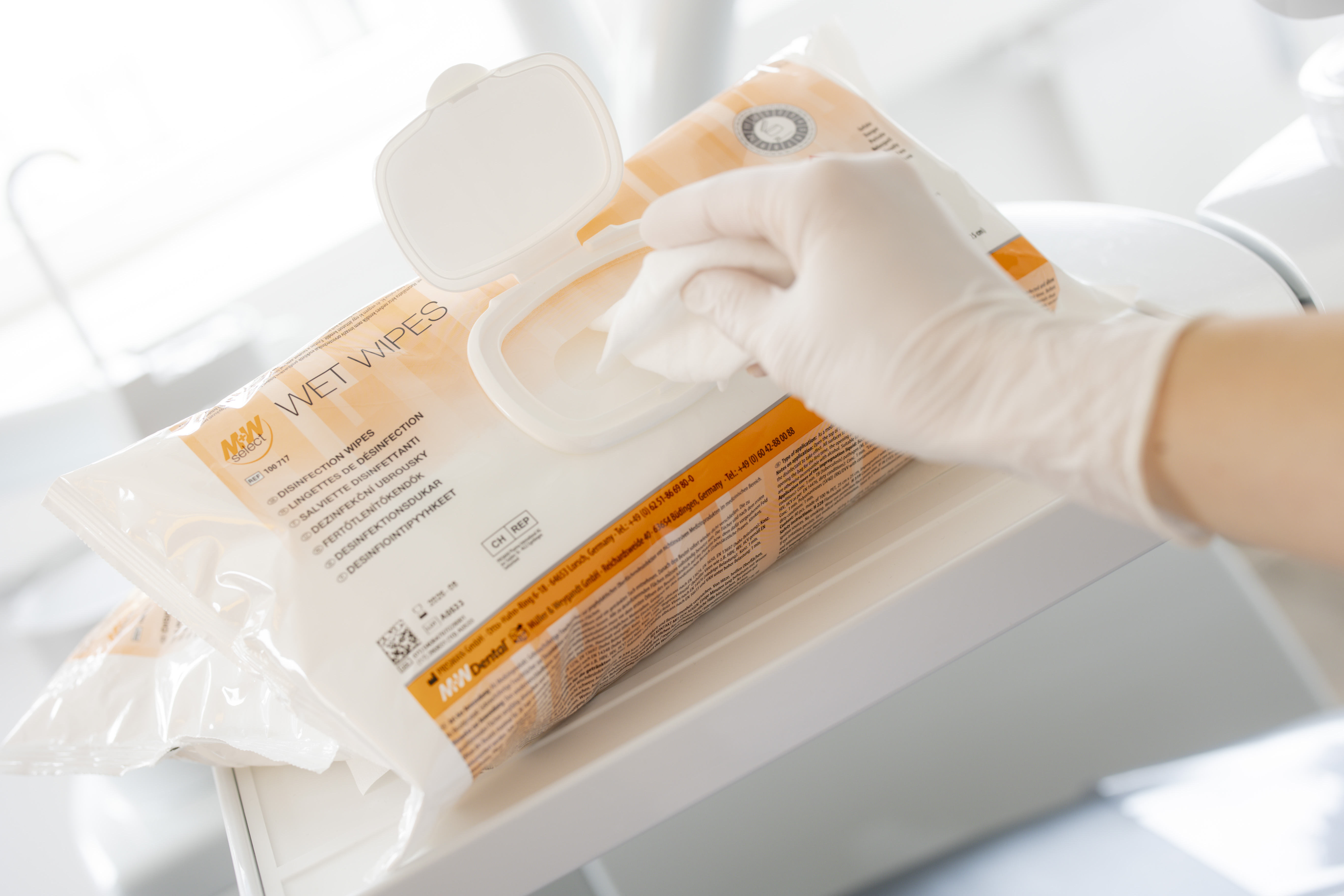 M+W SELECT WET WIPES